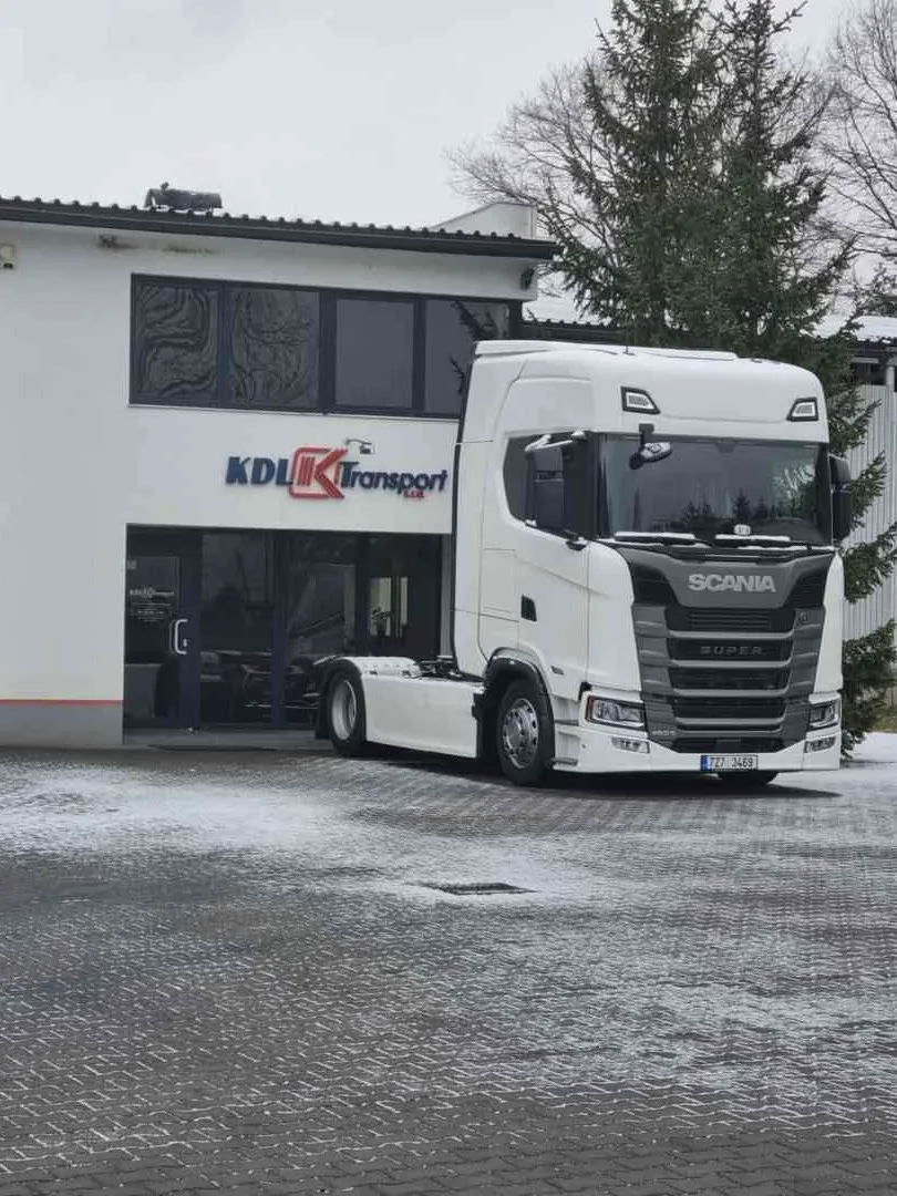 Vozový park kamionů KDL Transport